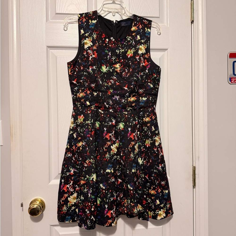 Colorful Sleeveless Gap Dress